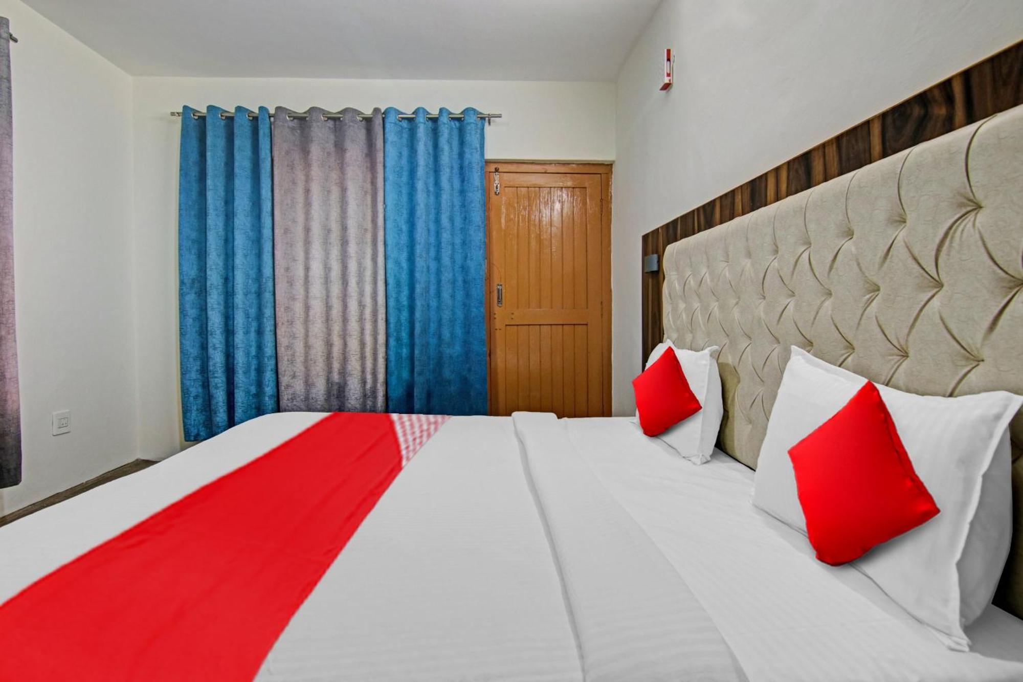 Hotel O Alfa Manāli Kültér fotó