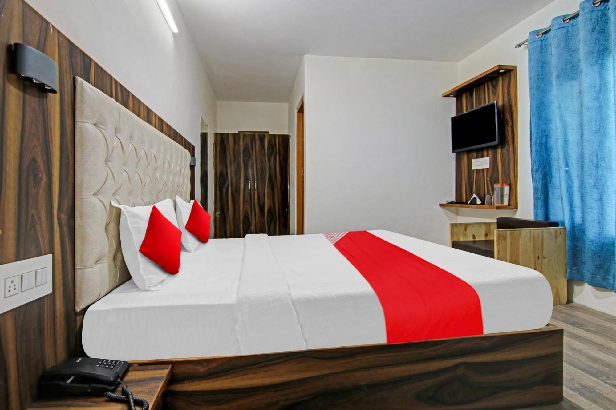 Hotel O Alfa Manāli Kültér fotó
