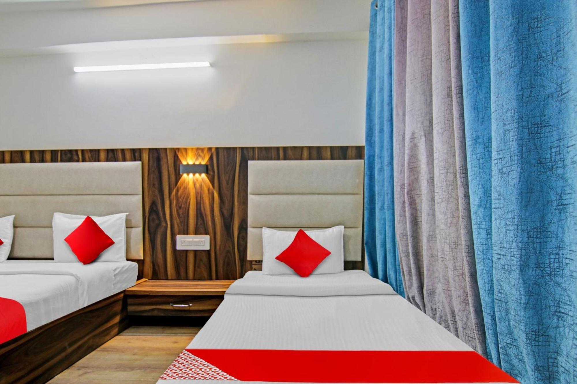 Hotel O Alfa Manāli Kültér fotó